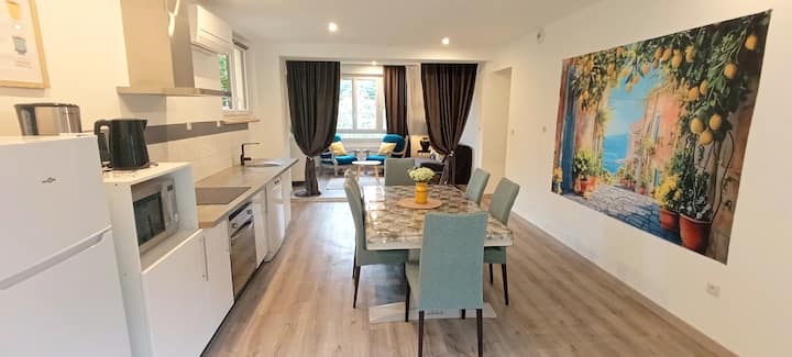 Un Magnifique T2 Lumineux, Spacieux, 4 Couchages - Céret