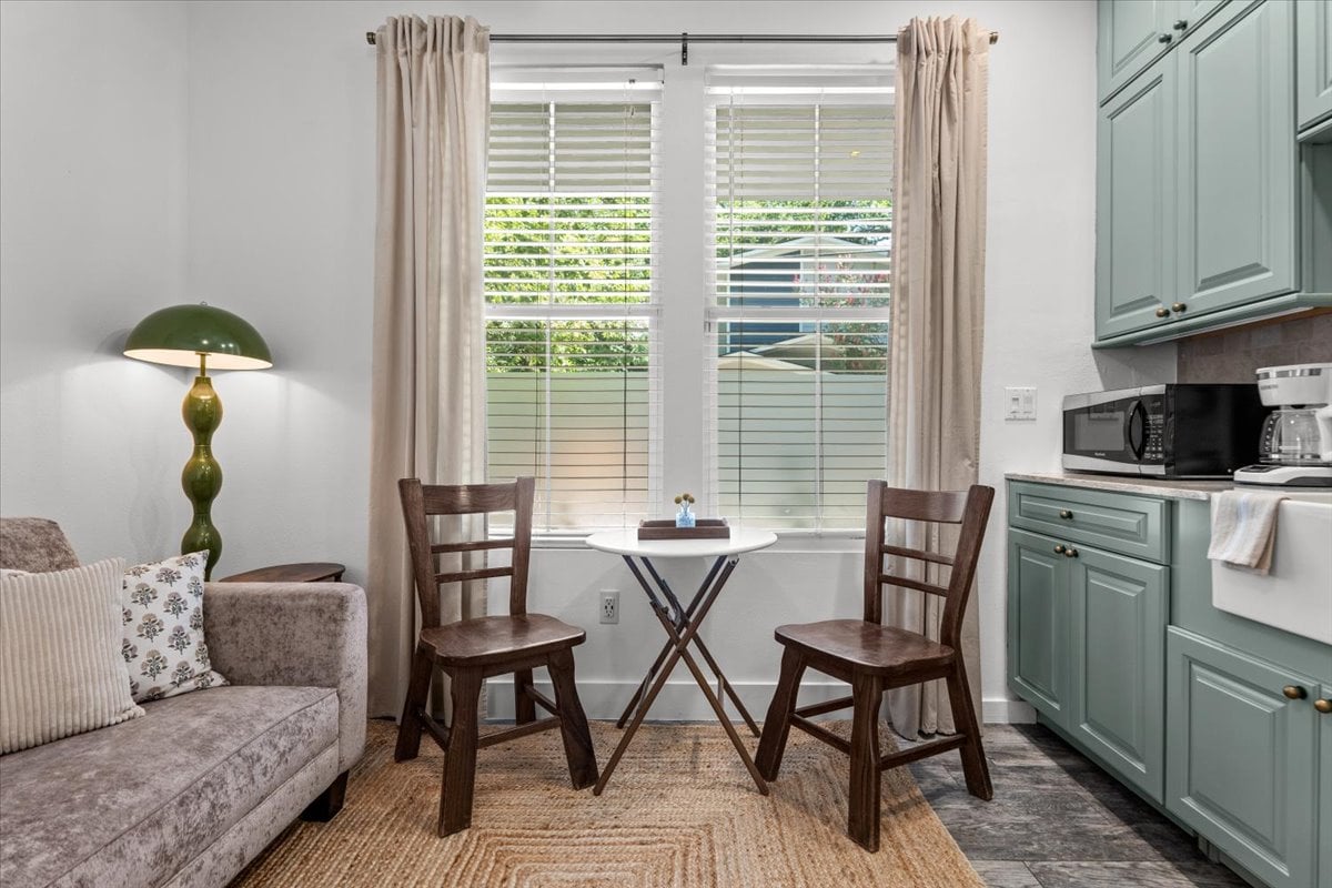 Serene Sanctuary-East Downtown Austin