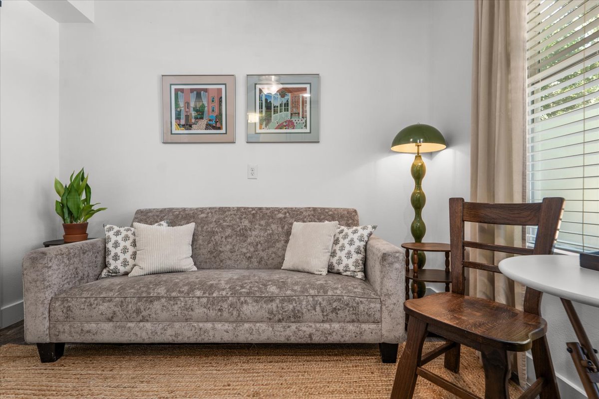 Serene Sanctuary-East Downtown Austin
