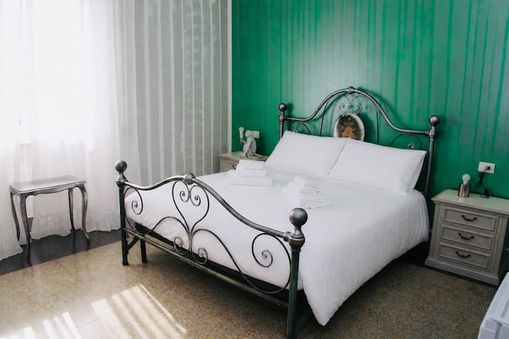 The Corner Tivoli | Silver Room - 蒂沃利