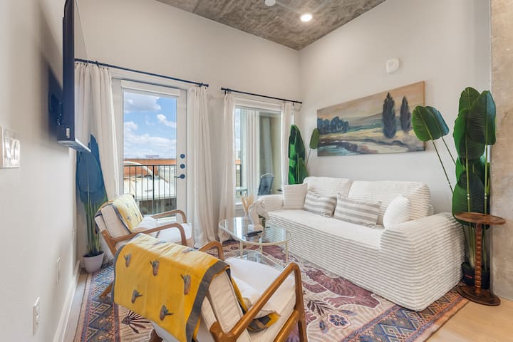 Spacious 1br With Balcony & Open Kitchen Tls 309 - Dallas, TX