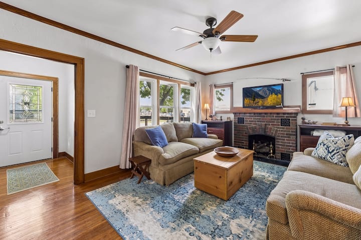 Main Street House - Clear Lake, IA