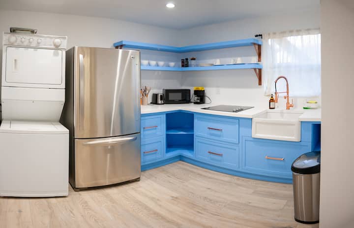 20% Off | Chic Suite 2 Near Miami Design District - Miami