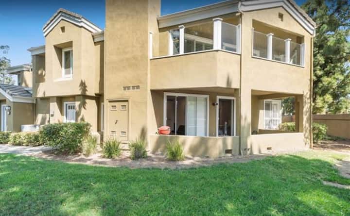 Executive Irvine Condo • Uci • Newport Beach •Pool - ニューポート・ビーチ, CA