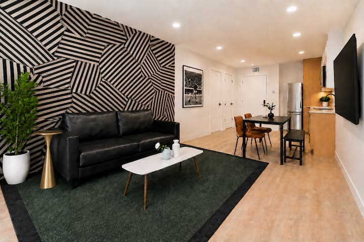 1br Designer Suite | Sleeps 4 - Bellaire, TX
