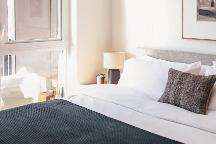 Caban Resort Near Gyro Beach - 1 Bedroom | Isla - Kelowna