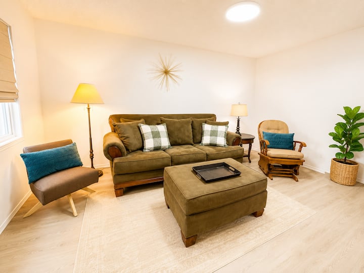 Extended Stay Ready 2br W/ Patio & Grill - Clarksville, AR