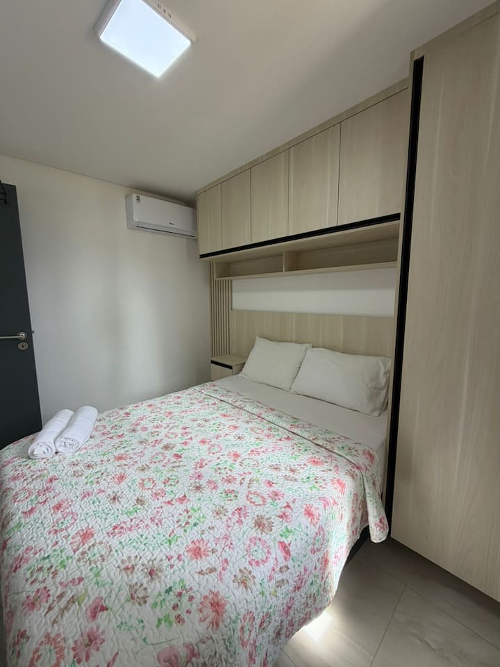 Habitación luminosa y silenciosa para un descanso garantizado.