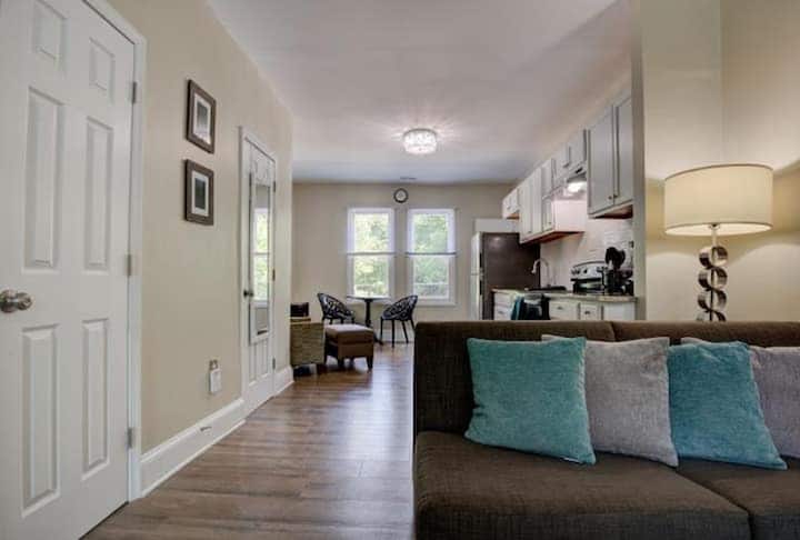 Petersburg Gem Ii 30+ Day Stay - Petersburg, VA