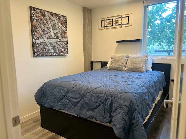The Hollywood Manor - One Bedroom - Echo Park - Los Angeles
