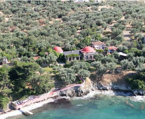 Aegean Beachfront Dream House ~ With service!