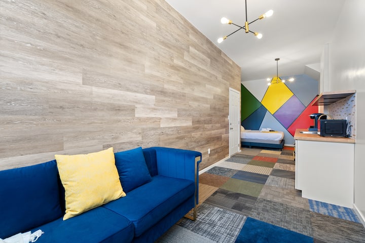"Spacious Studio Near Genentech - Monthly Stay - South San Francisco, CA