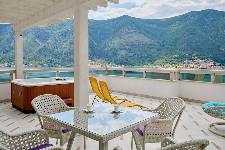 Amazing Views With Pool - Kotor