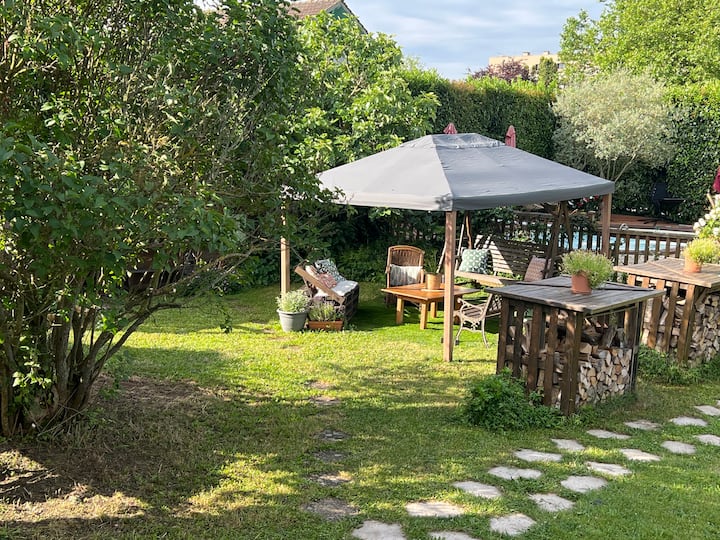 Maison Confortable Avec Terrasse Et Extérieur. - Saint-Julien-en-Genevois