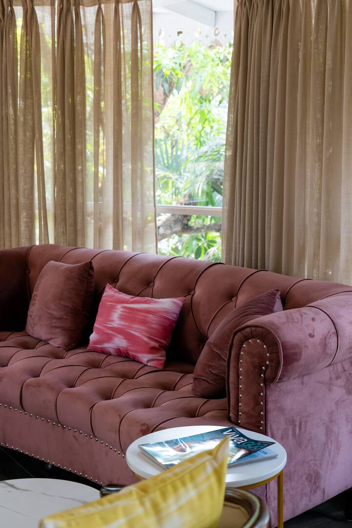 Living room image 4