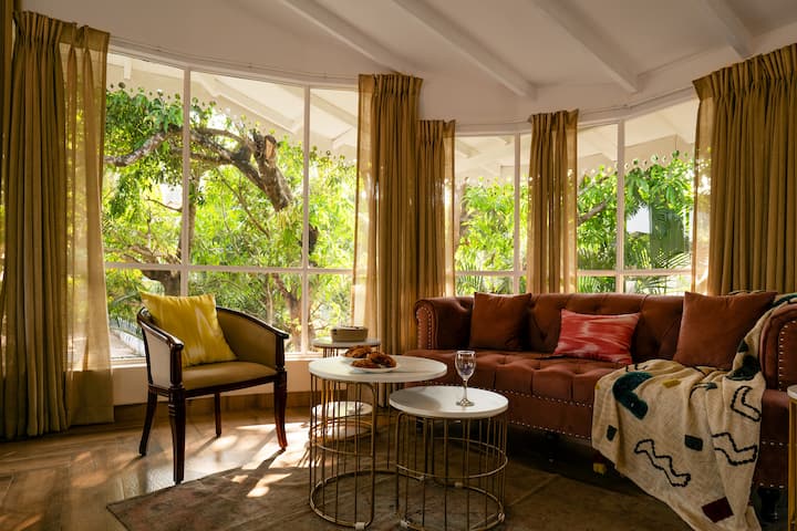 Living room image 1