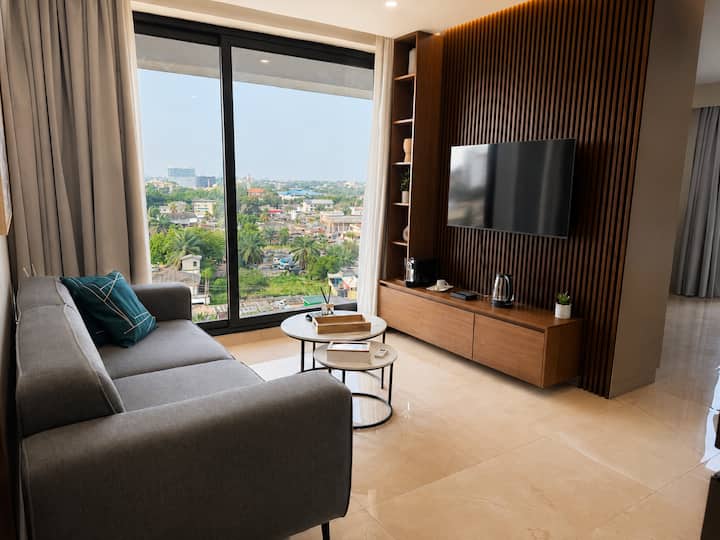 Modern Luxury 1br Apt Osu, Pool, Gym & Balcony (E) - Ghana