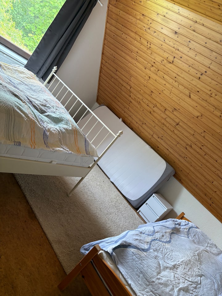 Dhomë gjumi 4
