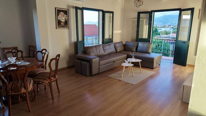 Dua 2
Peaceful Family Duplex, 2 Km From Center. - Albania