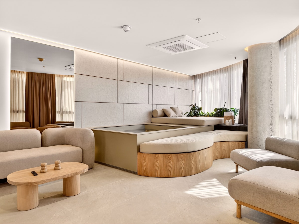 Apartment with Private Pool in El Poblado — photo 5