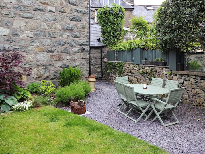 Tan Llan - Dolgellau