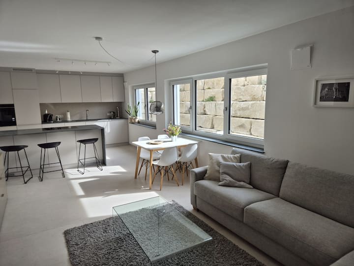 Neu & Hochwertig: Wohlfühlwohnung Bei Aying - Ottobrunn