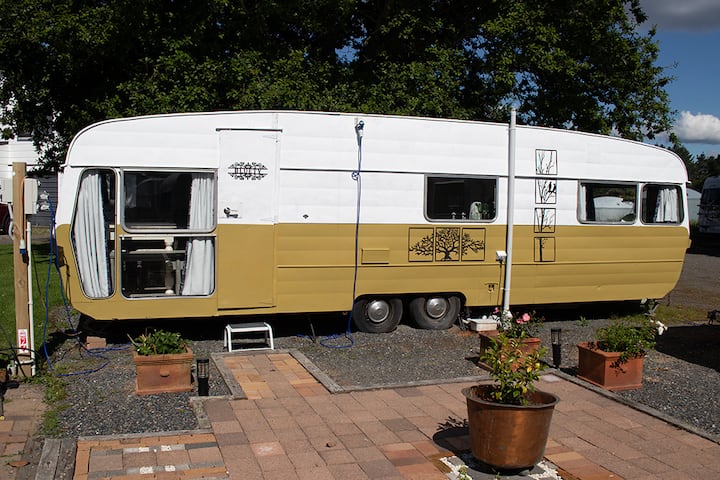 Blutey Self Contained Caravan - Tauranga