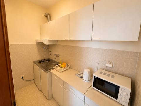 Top Airbnb: Ariston Apartment Punta – Large Terrace & Sea View in Marunčići