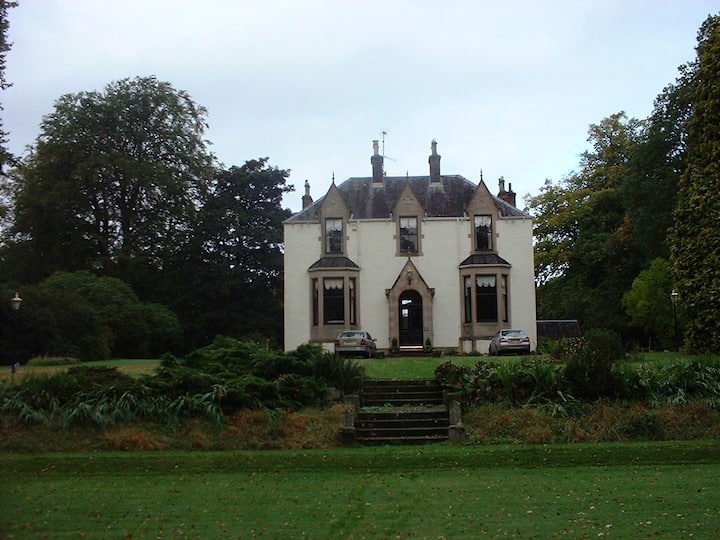 Merlindale Holiday Apartment - Biggar