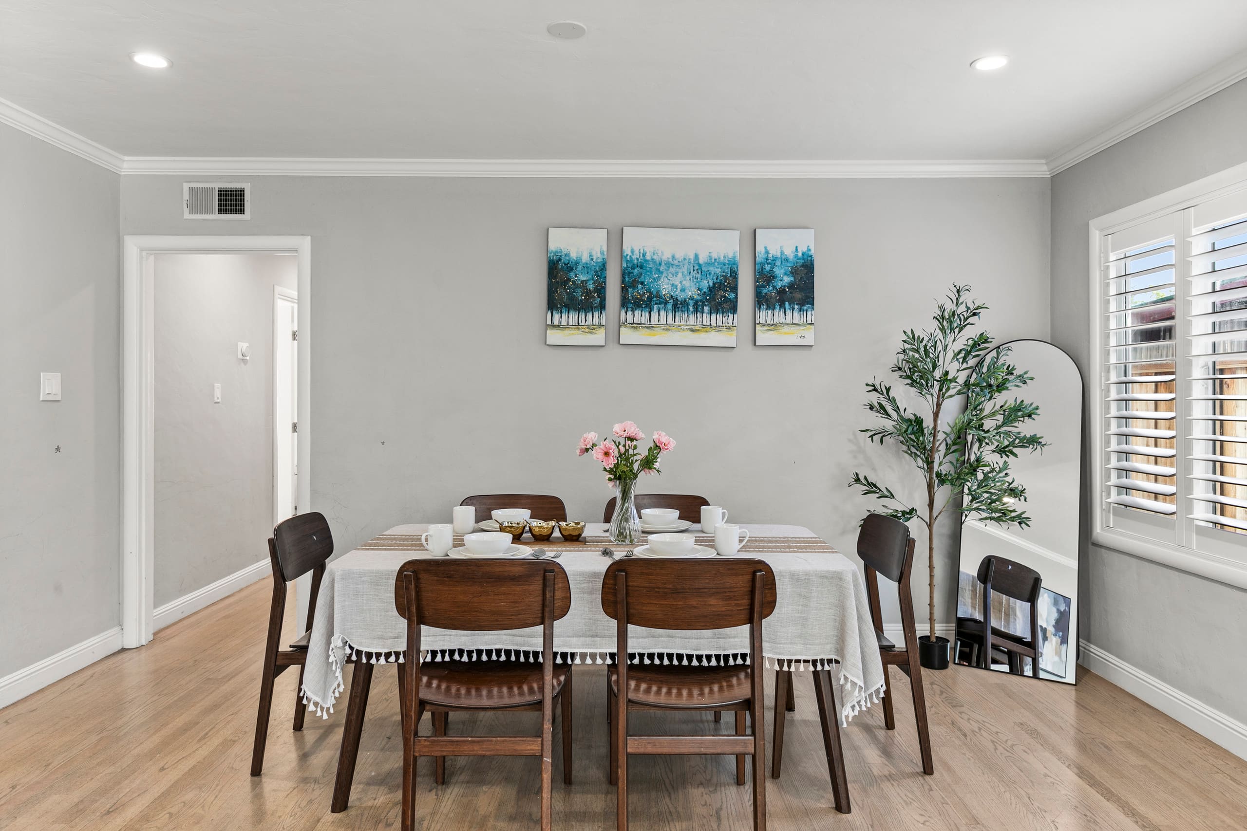 Walkable Mountain View Home Near Tech HQs - Photo 10