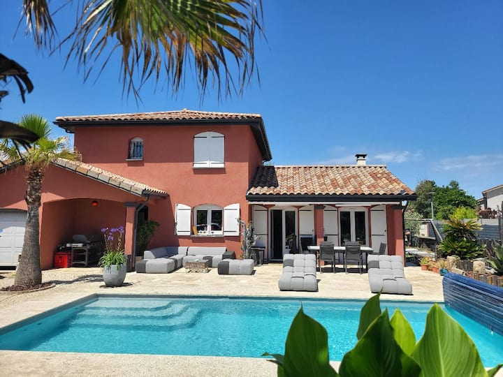 Maison 4 Chambres, 2 Sdb, Piscine, Eurexpo - Chassieu