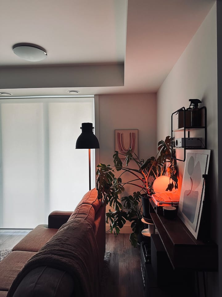 Cozy Home Away From Home - Waterloo