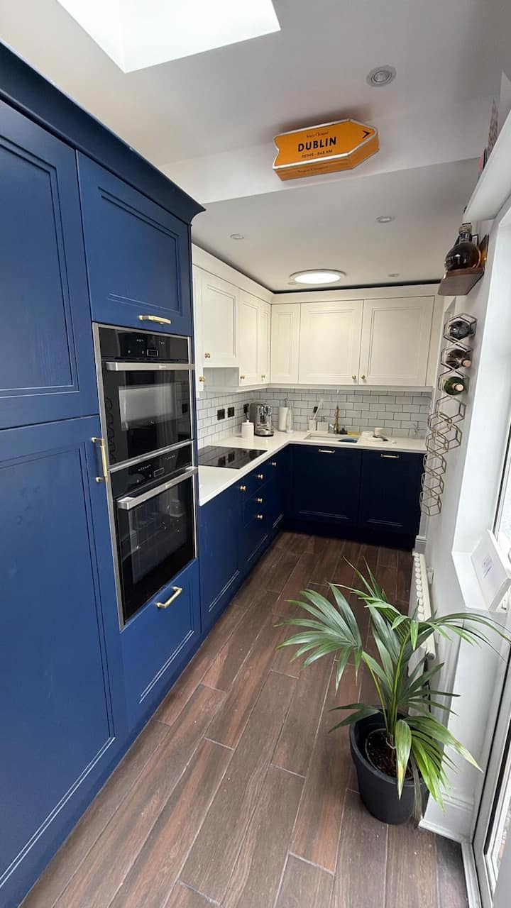 2 Bedroom House In Stoneybatter - Dublino