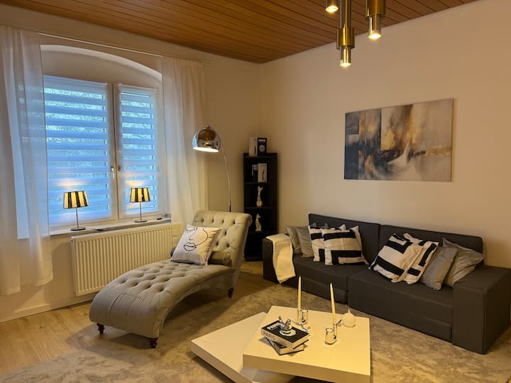 Modern Möbliertes Apartment In Düsseldorf - Düsseldorf