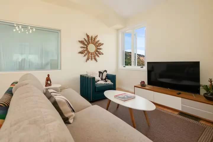 Charming Topanga Guesthouse - Topanga, CA