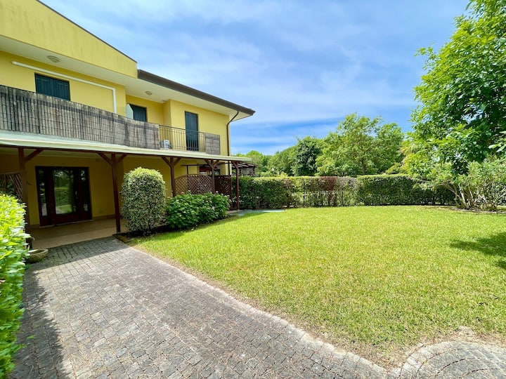 Maison De Vacances Avec Jardin Et Piscine - Caorle