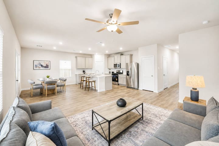 New 3br Home | 48 Miles To Nrg Stadium - Magnolia, TX