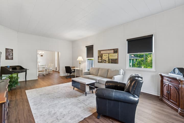 Newly Remodeled Creekside Home | 2.75 Acres - Leeds, AL