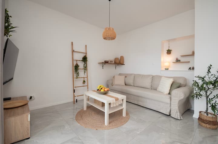 Novi Prostrani Apartman Uz More Tuacasa - Omiš