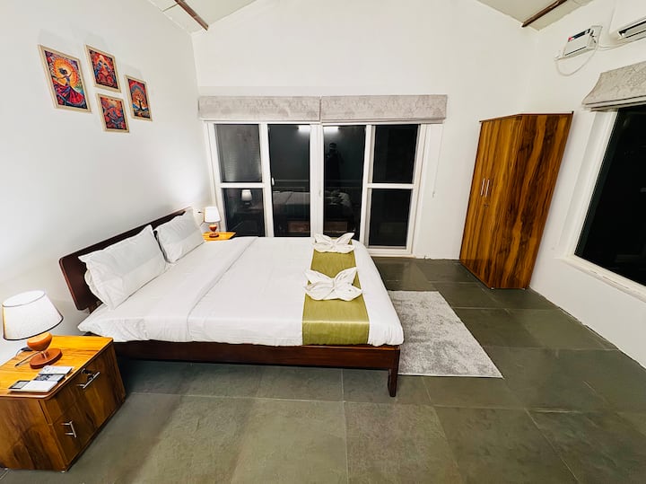 Bedroom 1 image 1