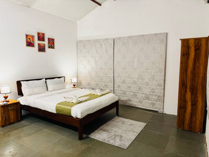 Bedroom 1 image 3