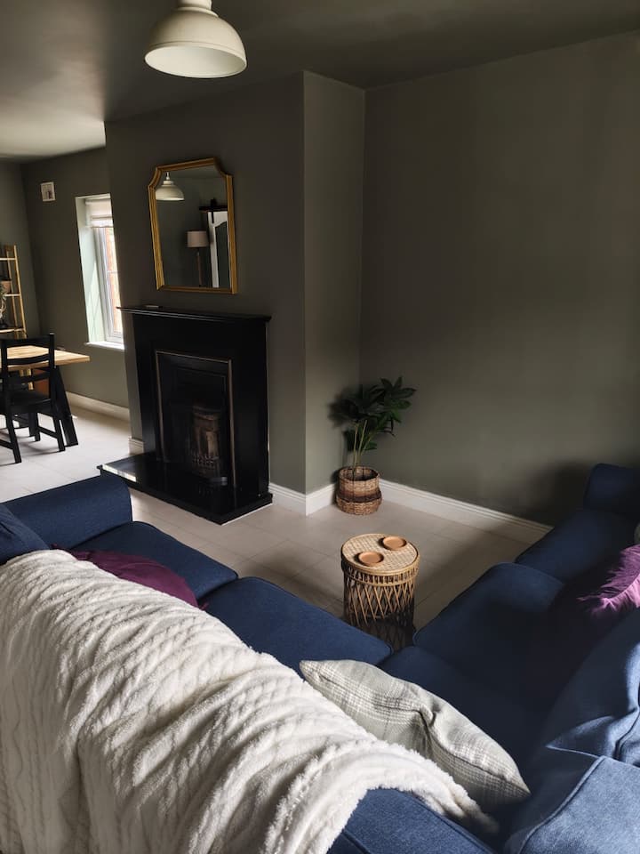 The Cosiest Home Away From Home In Carrigtohill - Cork