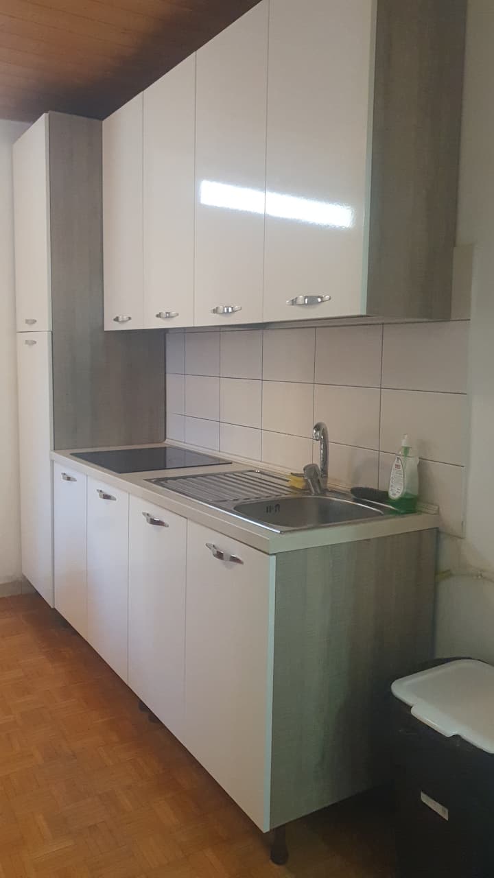 Appartamento Completamente Arredato. - Bolzano