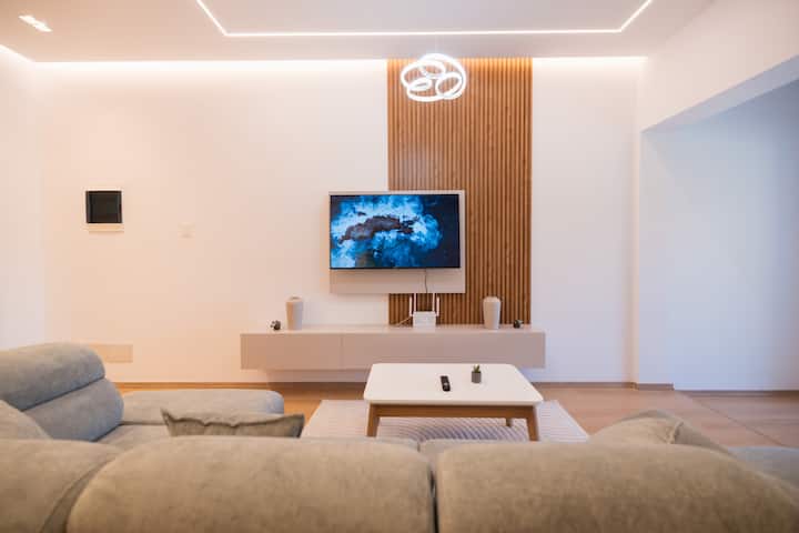 Luxury Sea View Apartment - Albania