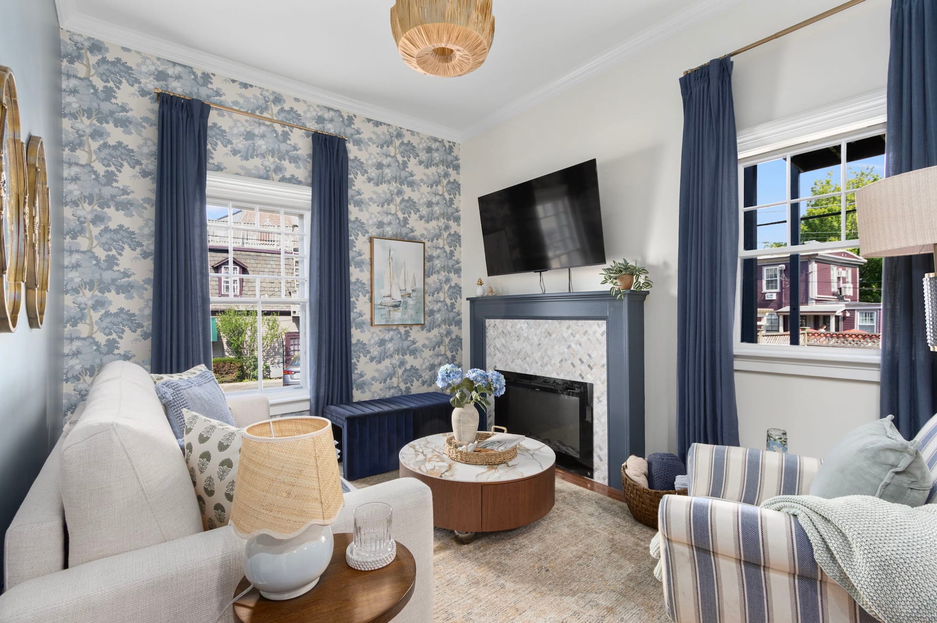 New Listing! Luxury condo in the heart of Newport