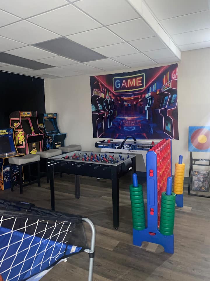 The Perfect Location For A Fun Game Night - Akron, OH