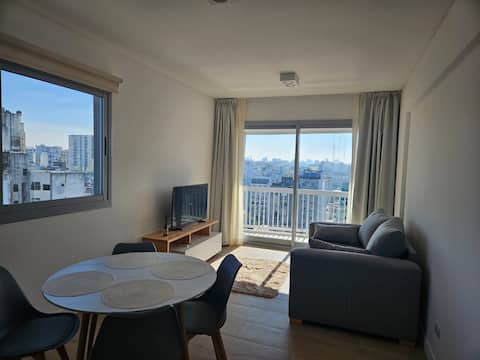 Top performing Airbnb: Beautiful apartment in downtown Buenos Aires in Constitución