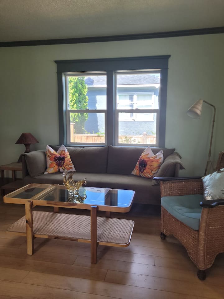 Downtown House. Walk To Beach, Market, And Beers. - Penticton
