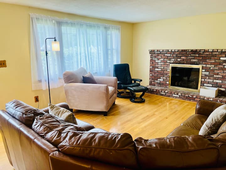 Comfortable Corner In The Lakes Region - Laconia, NH
