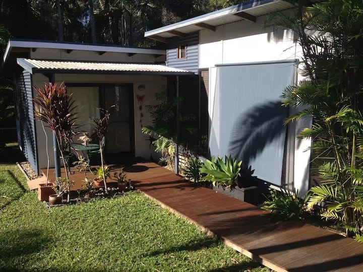 Guest House In Quiet Carrara - Nerang